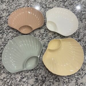 Plastic‎ Seashell Plates - Set of 4 - Compartment for dipping sauce